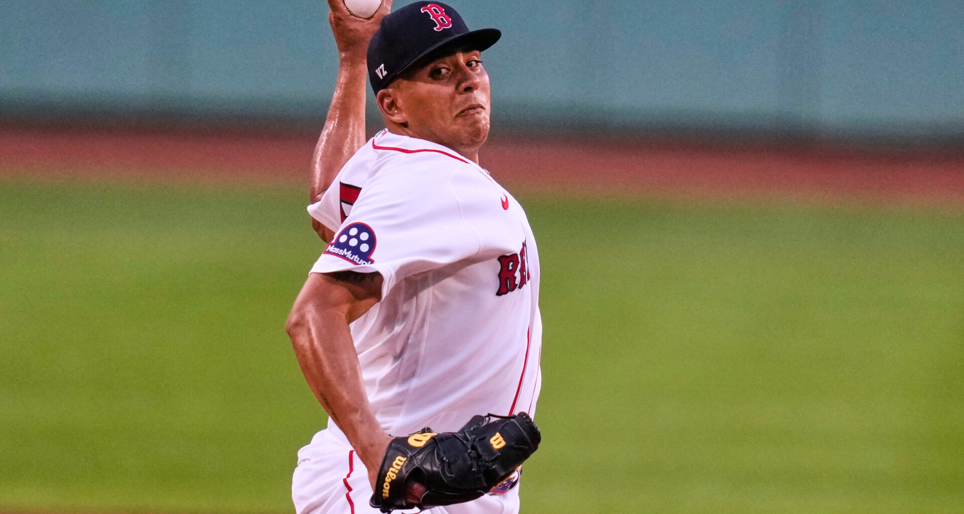 Red Sox' Ranger Suarez leaves start after three laborious innings