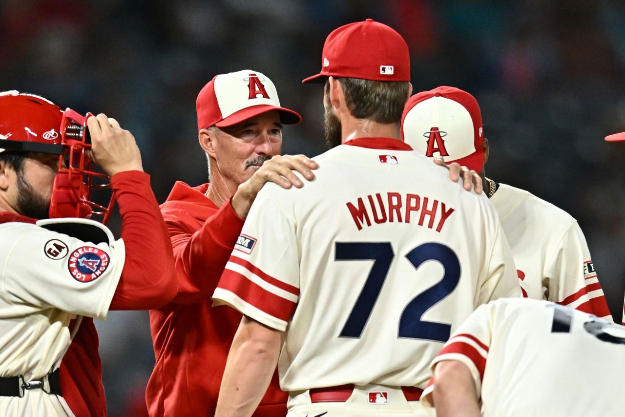 MLB-worst Angels fire pitching coach Mike Maddux, 2 assistants in staff shakeup