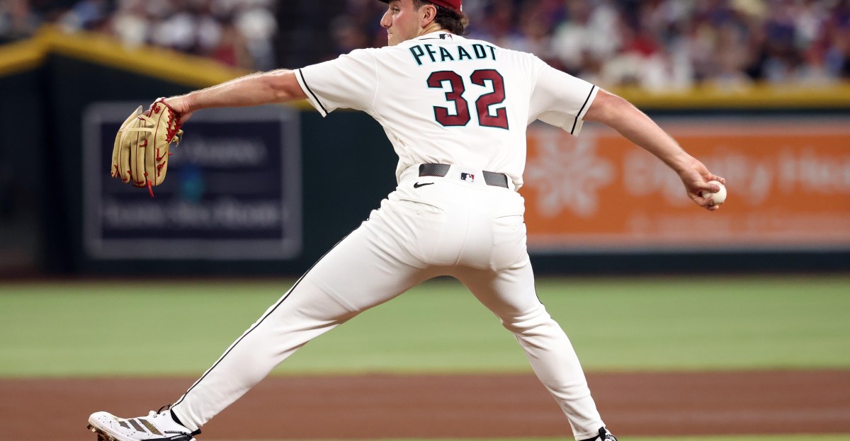Diamondbacks take the field against the Padres following the deadline