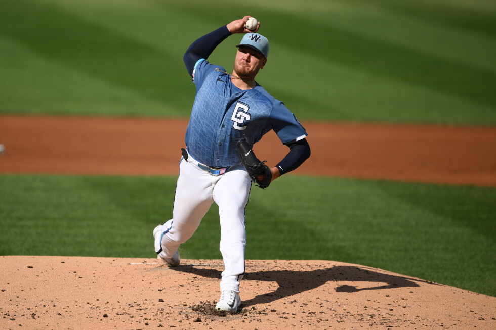 Nationals' Cavalli exits game vs. Miami in 4th inning after getting hit in leg by a grounder