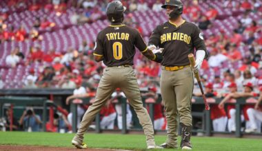 Trevino singles in go-ahead run in 8th as Reds beat wild-card chasing Padres 4-3