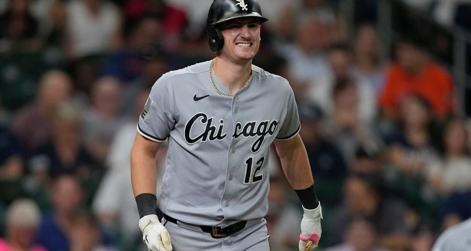 Nelson Velázquez's 2-run single in the 8th inning gives Astros 2-0 win over White Sox