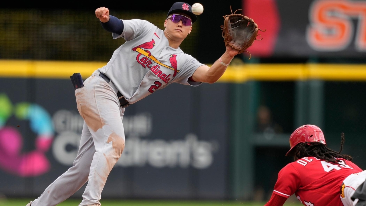 Cardinals activate rookie second baseman JJ Wetherholt from injured list