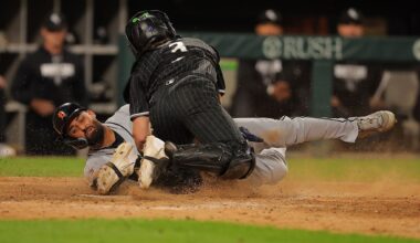 White Sox blow 6-run lead and fall out of 1st place in AL Central with 11-8 loss to Tigers