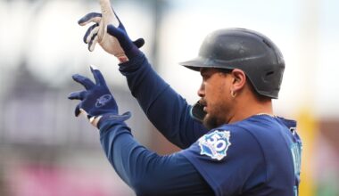 Montes hits leadoff homer in the 9th to lift the Mariners over the Rockies, 5-4