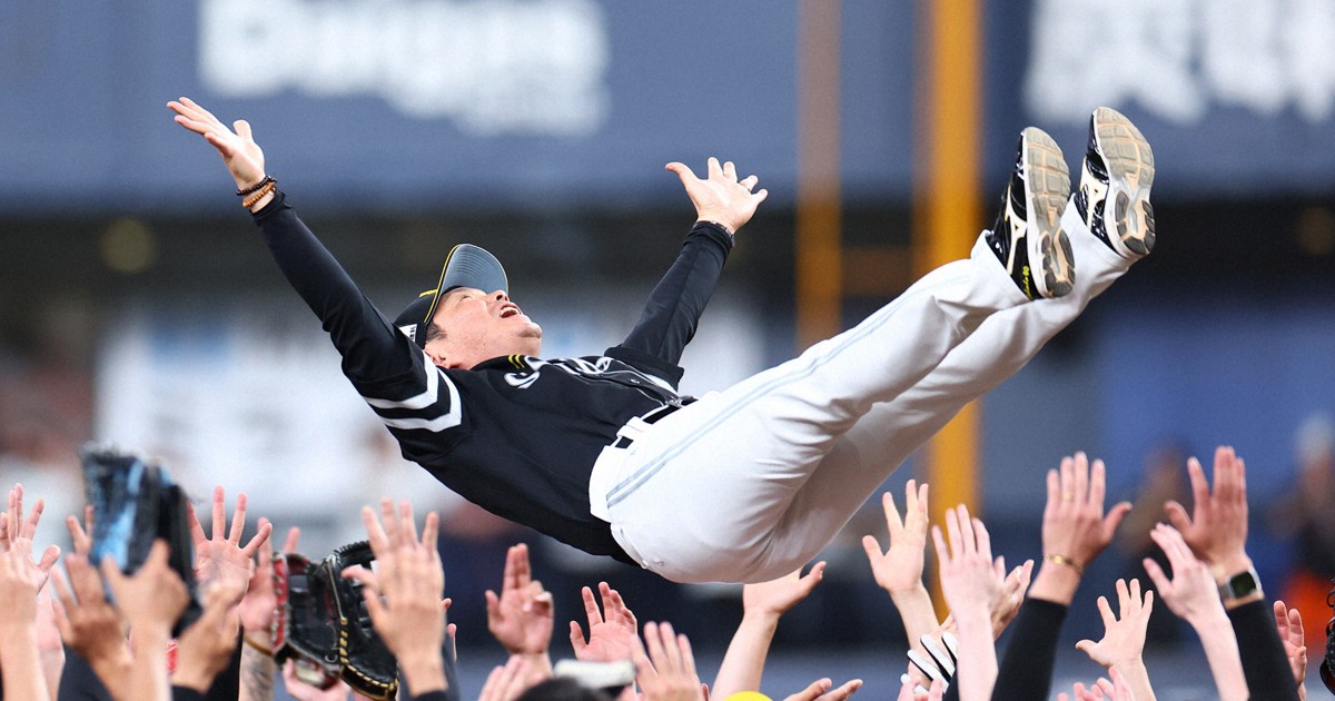 Easy Japanese news in translation: SoftBank Hawks win 3rd consecutive Pacific League title