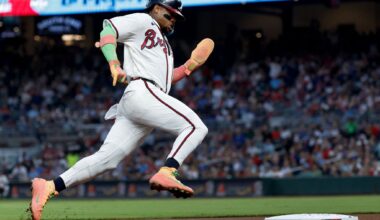 Elly De La Cruz hits 30th homer and Reds rally for 7-6 win over Braves, who lock up NL's No. 3 seed