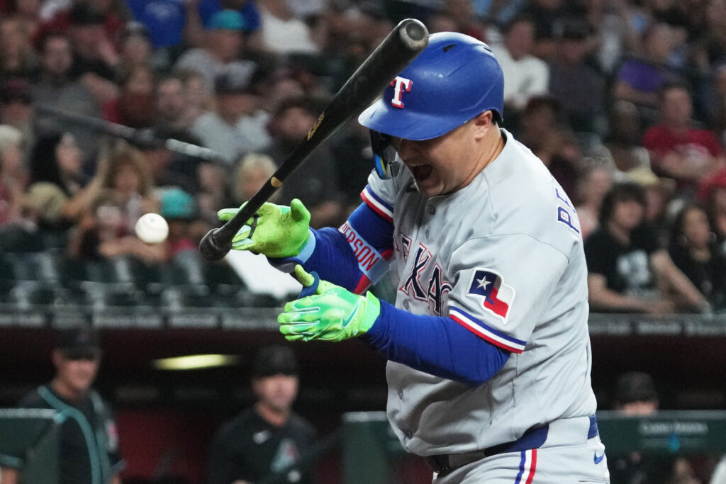 Joc Pederson Attempting To Play Through Hand Fracture