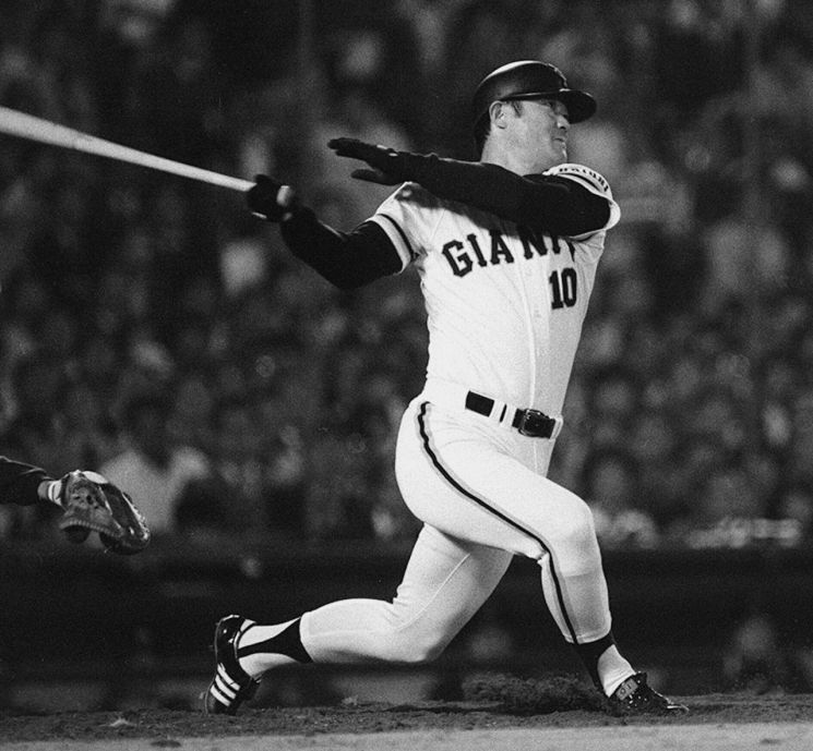 Korean-Japanese commentator Jang Hoon (Japanese name Isao Harimoto), a hero of Japanese professional baseball, has passed away. Yonhap News Agency