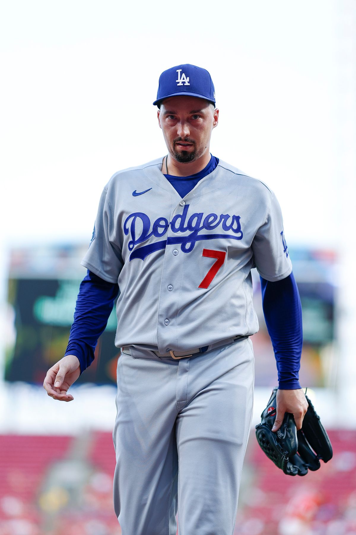 Blake Snell #7 of the Los Angeles Dodgers walks to the dugout against the Cincinnati Reds at Great American Ball Park on September 16, 2026 in Cincinnati, Ohio.