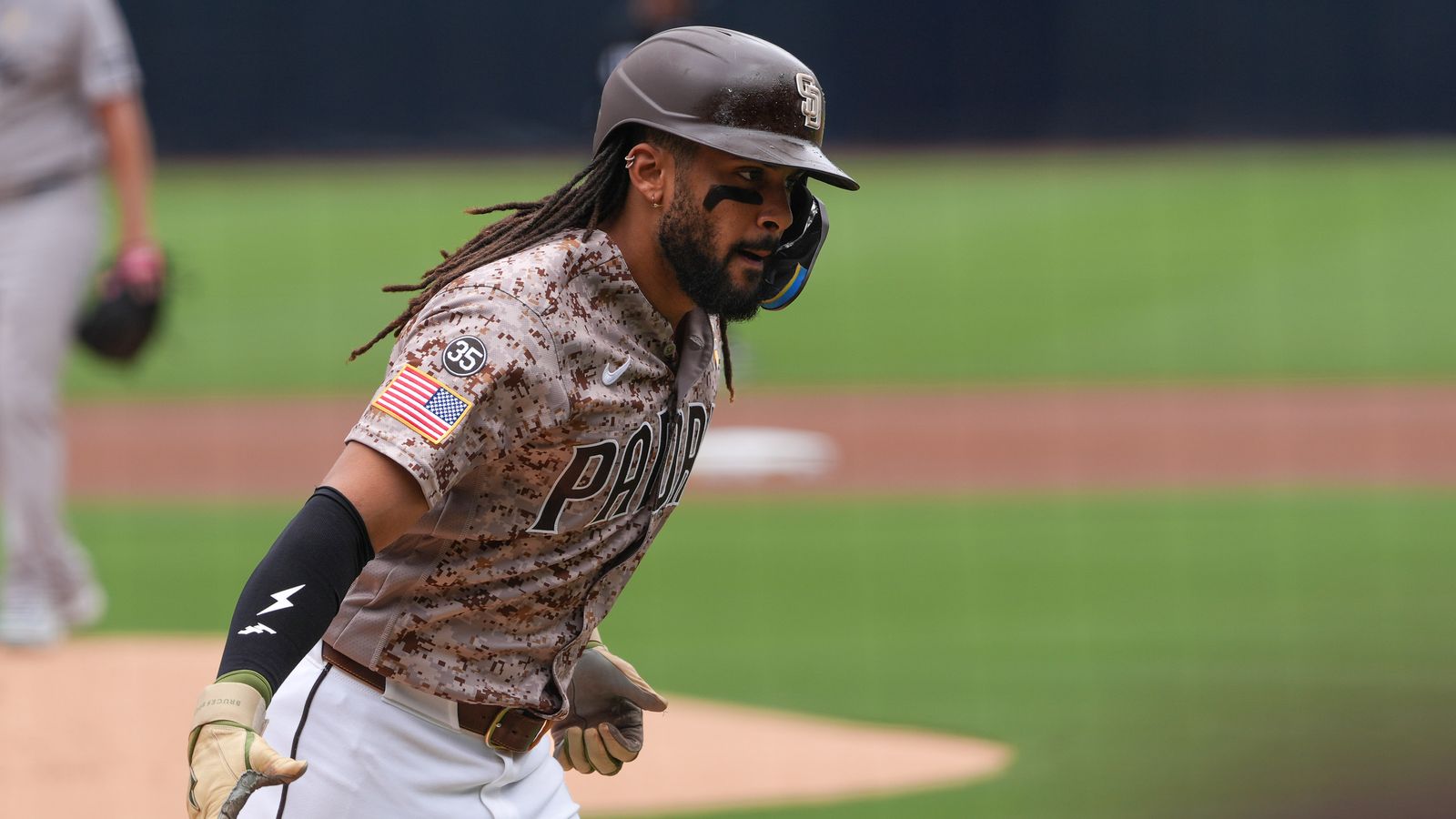 NL Wild Card Outlook: Padres will need to do more than tie with Cubs and Phillies