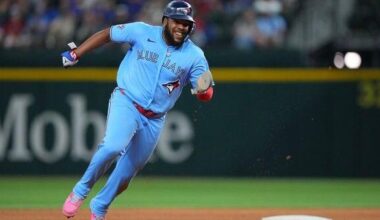 Blue Jays 1B Vladimir Guerrero Jr. exits early at Texas with left lower back tightness | National Sports