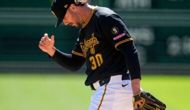 Pirates beat the Cardinals 2-1 to secure their first non-losing season since 2018