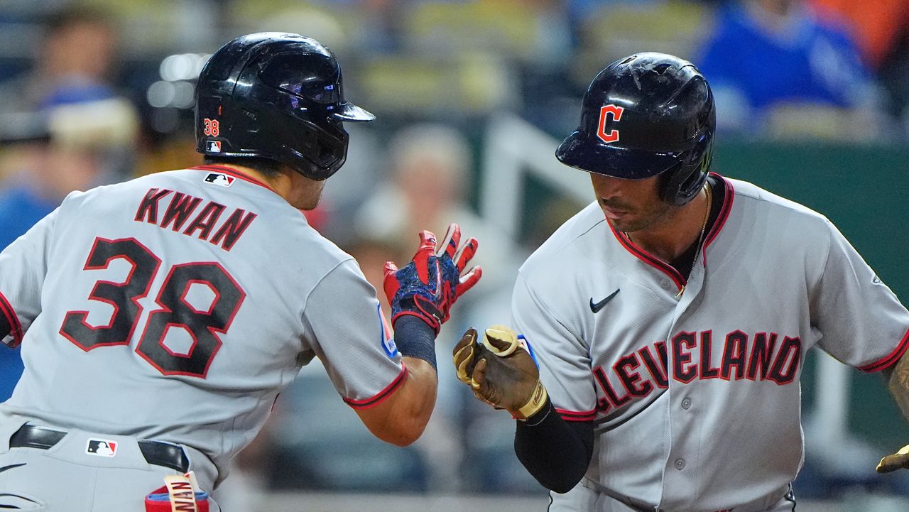 Guardians clinch their 3rd straight AL Central crown with an 11-5 win over the Royals