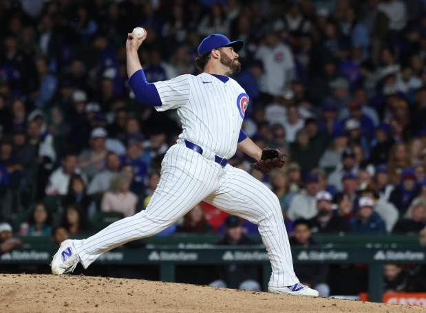 Cubs pitcher Aaron Civale throws in the seventh inning against the Marlins at Wrigley Field on Sept. 22, 2026, in Chicago. (John J. Kim/Chicago Tribune)