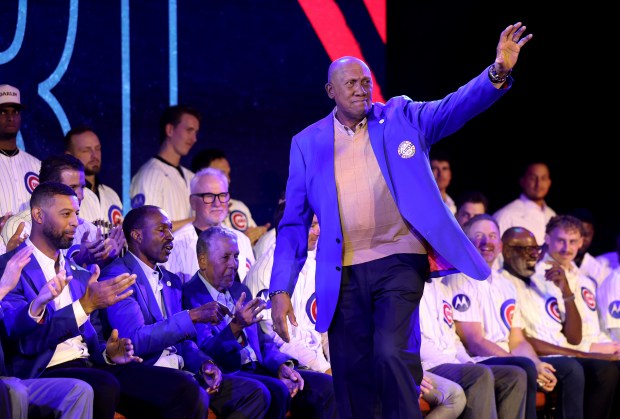 Former Chicago Cubs pitcher Fergie Jenkins is introduced at the Cubs Convention at the Sheraton Grand Chicago on Jan. 16, 2026. (Chris Sweda/Chicago Tribune)