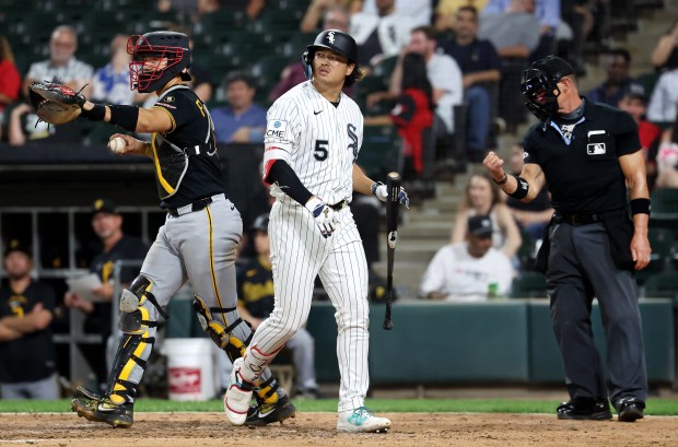 Chicago White Sox first baseman Munetaka Murakami (5) walks to the dugout after striking out in the ninth inning of a game against the Pittsburgh Pirates at Rate Field in Chicago on Sept. 8, 2026. (Chris Sweda/Chicago Tribune)