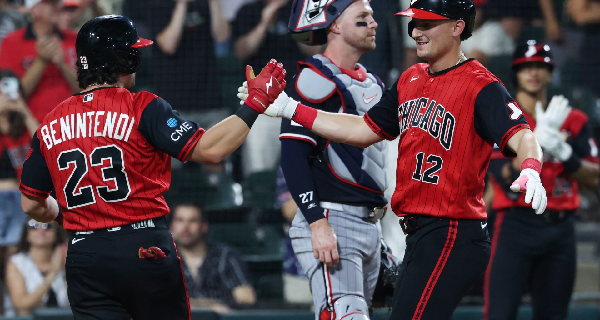 Miguel Vargas and Colson Montgomery reach 30 homers as the Chicago White Sox top the Minnesota Twins 4-1