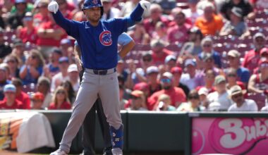 Chicago Cubs: Alex Bregman takes foul ball off face in 9-1 win