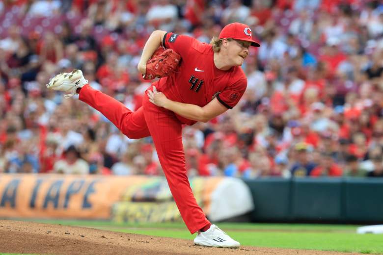 Andrew Abbott pitches against the Brewers for the Reds.