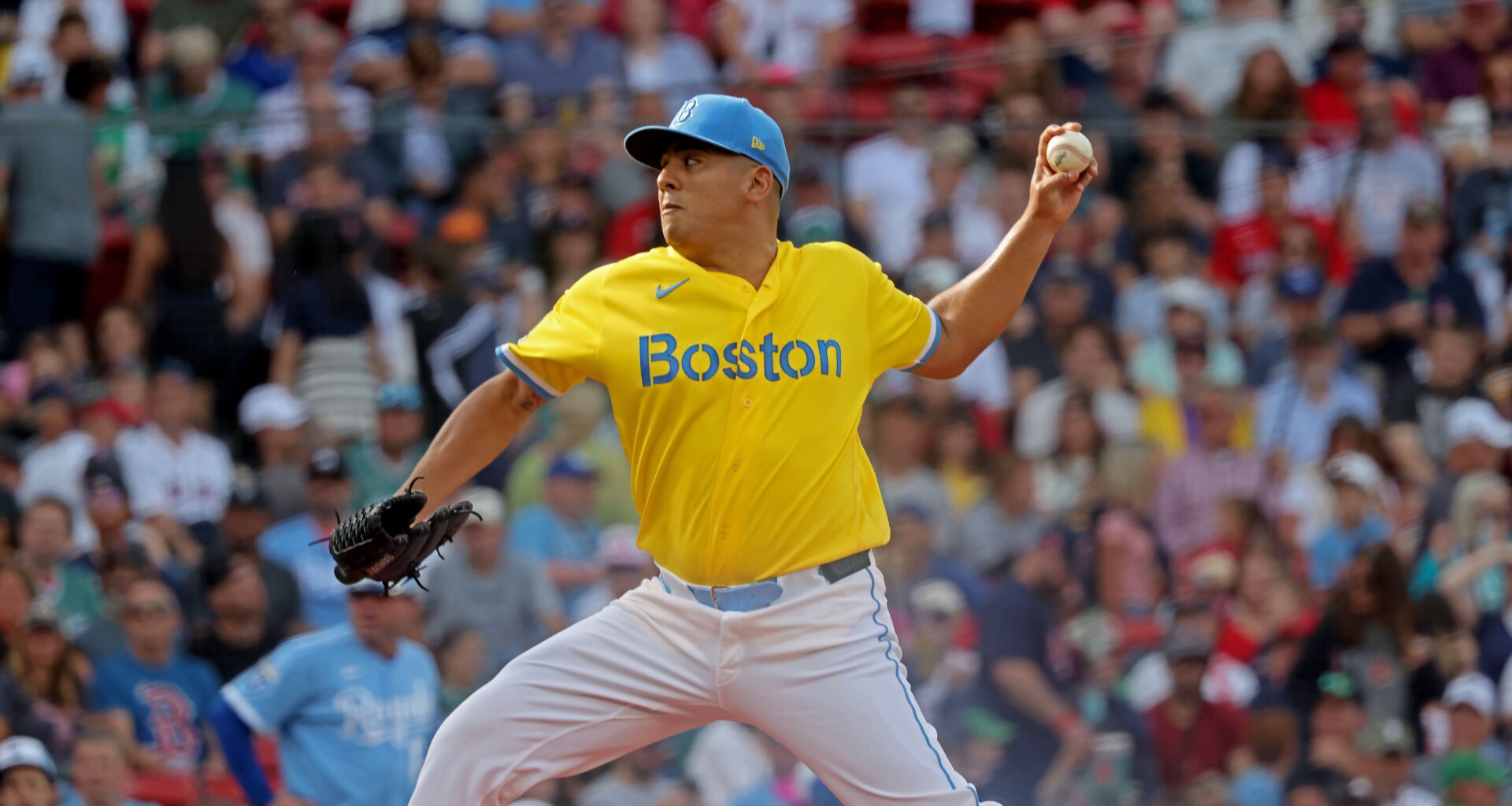 Ranger Suarez, Wilyer Abreu both deliver to help Red Sox end skid