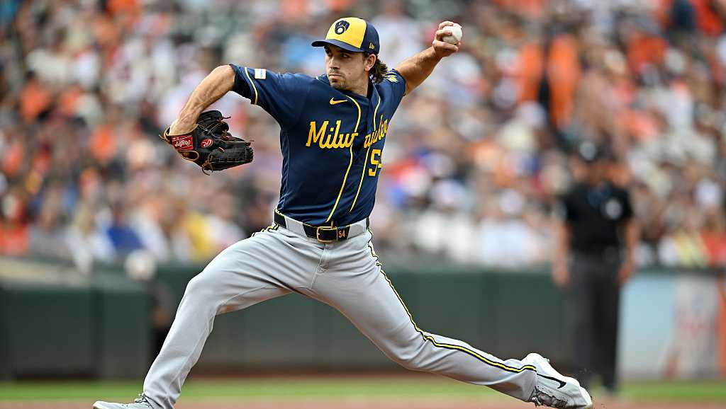 Brewers tie team record with 97th win, beat Orioles 1-0