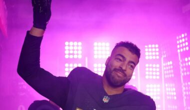 Kyle Van Noy Asks Minnesota Vikings Fans For Food Recommendations
