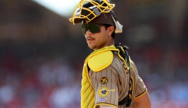 Padres back themselves into a corner