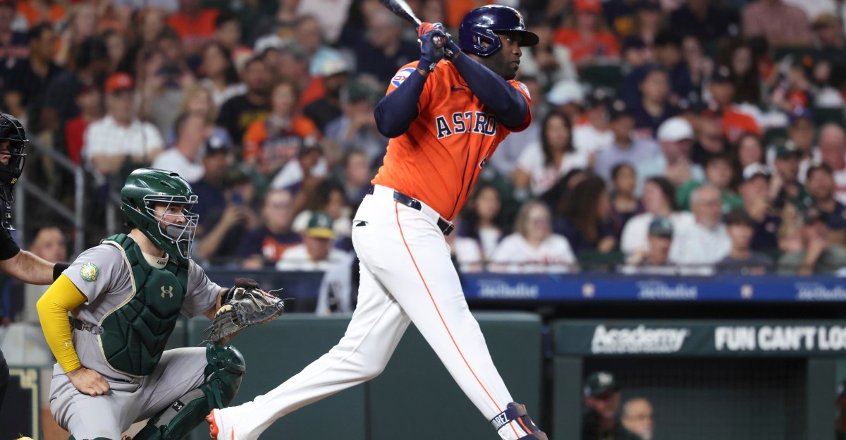 MLB Monthly Check-in: How the AL West stands after August