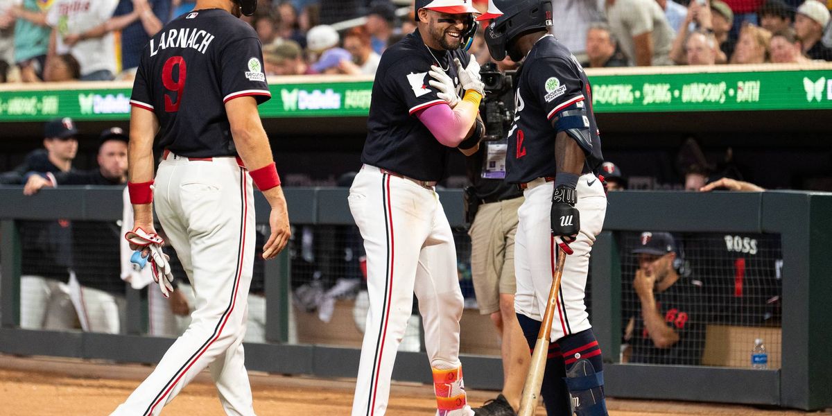 Twins hang 10 in explosive 6th inning of a 15-2 win over Detroit