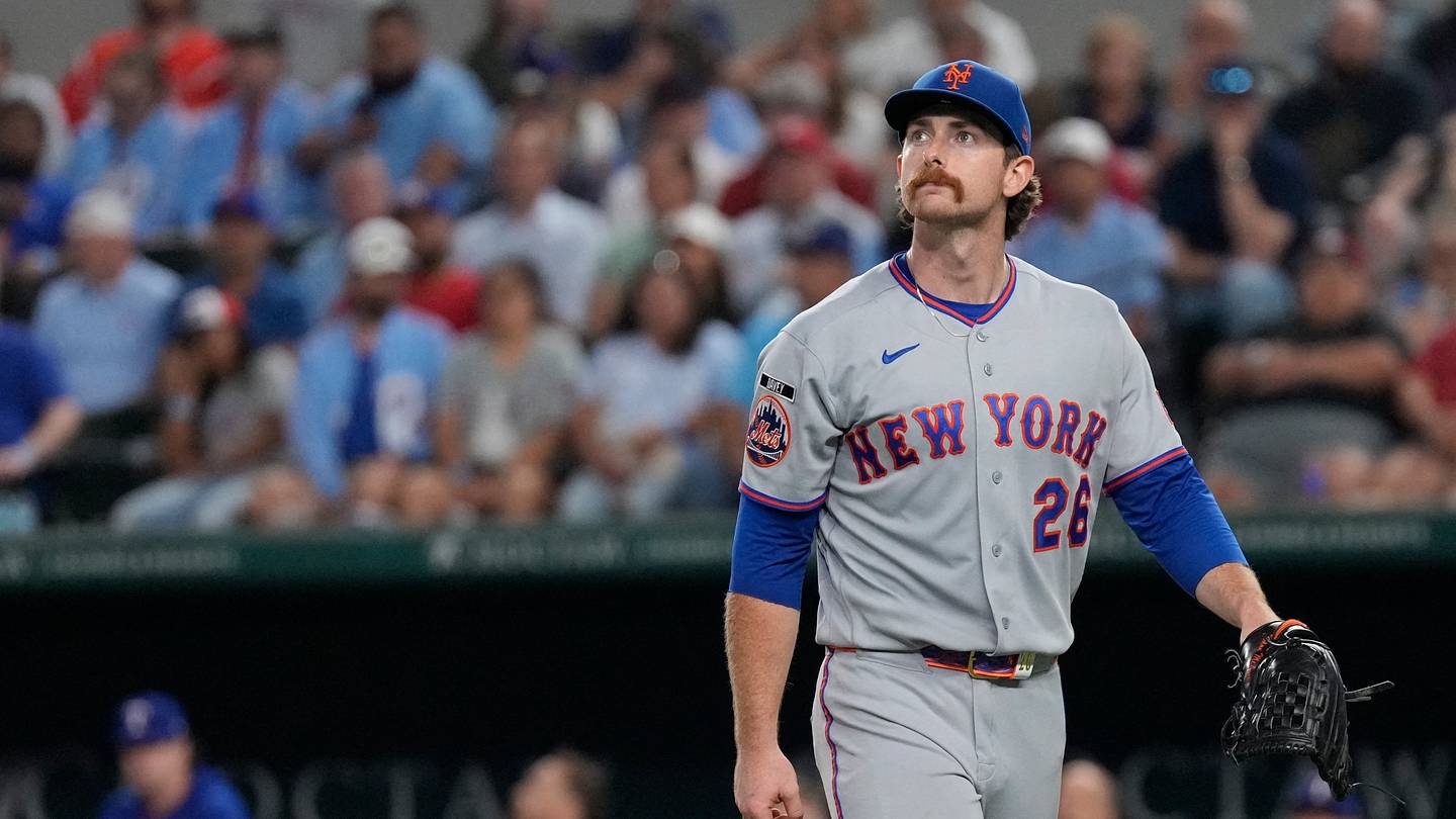 Sep 23, 2026; Arlington, Texas, USA;  New York Mets pitcher Nolan McLean (26) walks off the field after pitching the seventh inning against the Texas Rangers at Globe Life Field. Mandatory Credit: Raymond Carlin III-Imagn Images