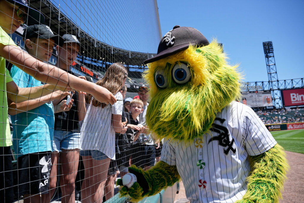 White Sox To Pursue Starting Pitching