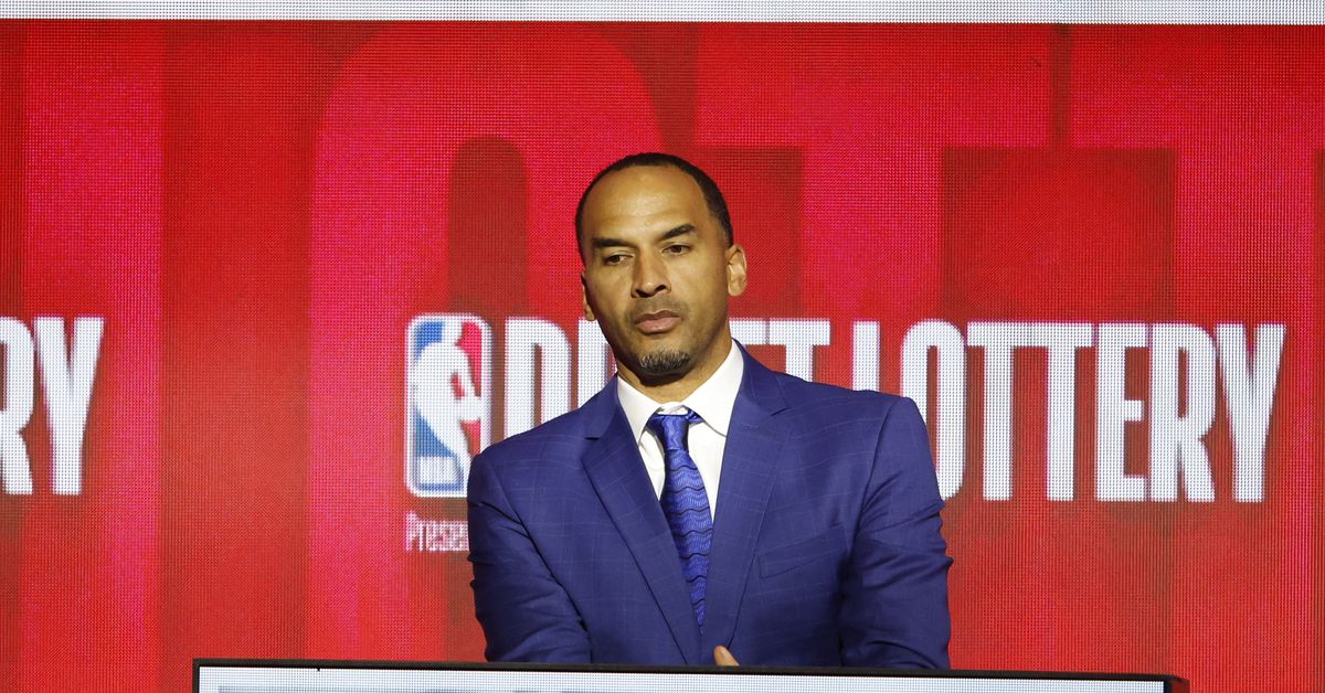 Mavericks win coin toss with Bulls for 11th in NBA Draft lottery odds