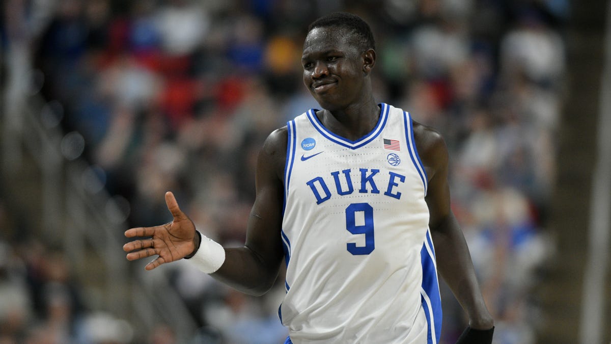 Duke center Khaman Maluach declares for 2025 NBA draft as freshman