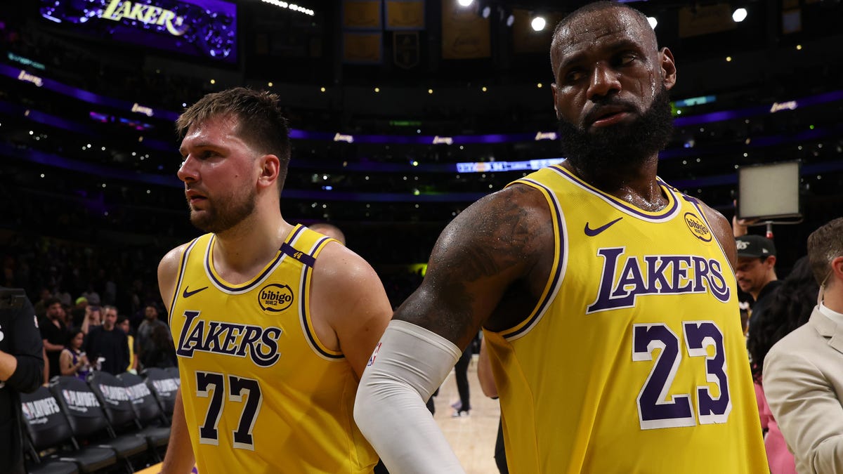 Lakers are Jekyll & Hyde in playoffs so far. What will Game 3 reveal?