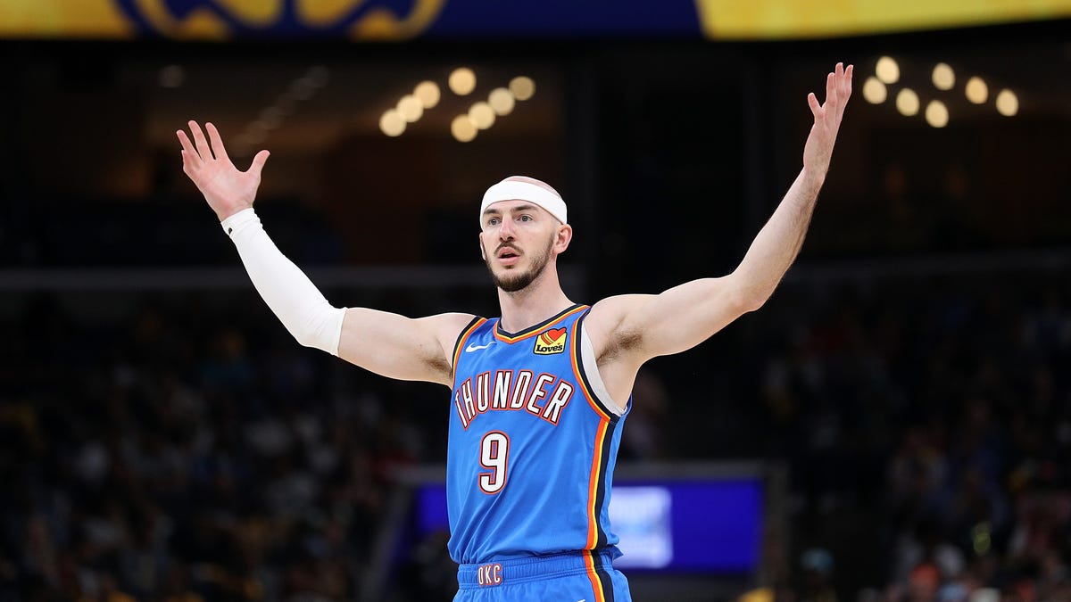 Alex Caruso aces Game 3 in NBA Playoffs