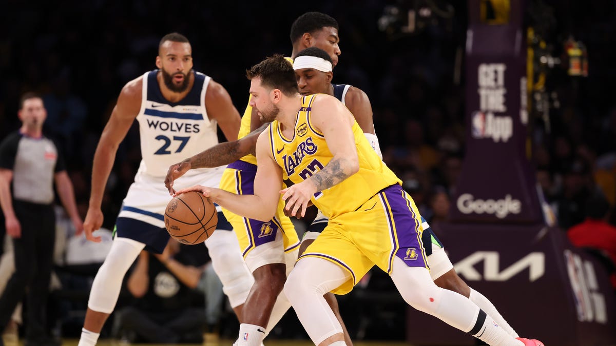 Lakers at Timberwolves odds, picks and predictions