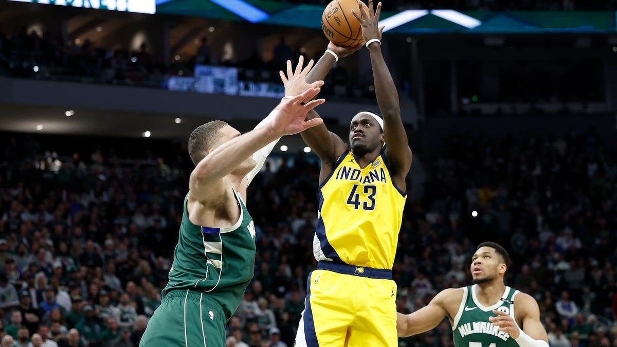 Indiana Pacers vs Milwaukee Bucks photos in Game 3 of NBA playoffs - IndyStar