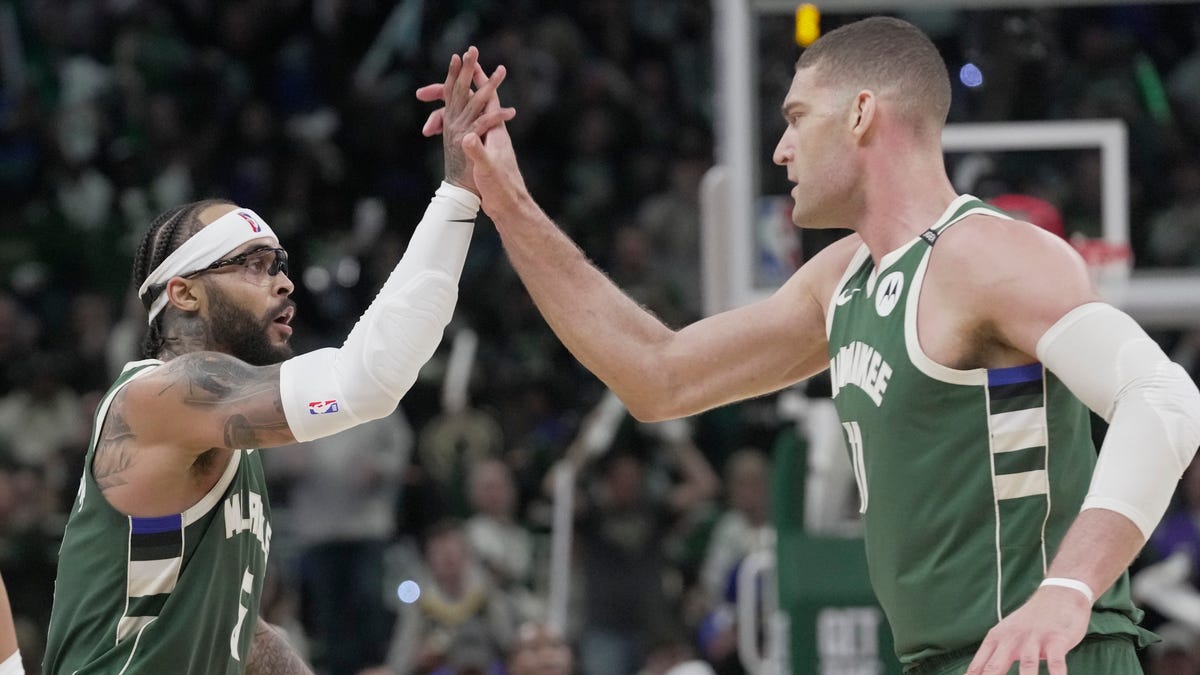 Giannis Antetokounmpo and Damian Lillard are available for Game 4 vs. Pacers