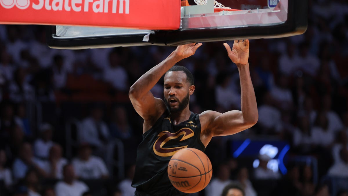 Cavs throttle Heat, sweep series. They were built for more than this.