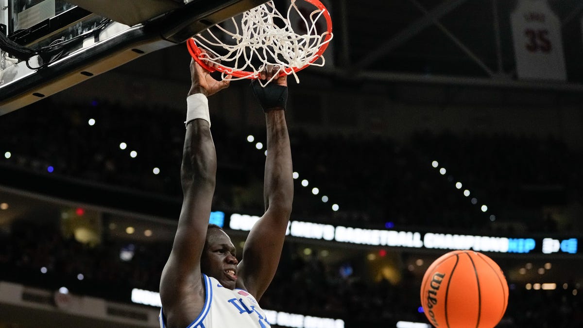 Freshman Khaman Maluach to enter 2025 NBA draft