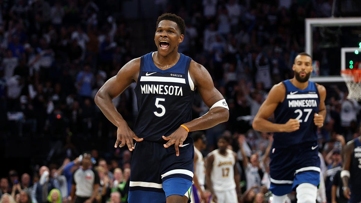 Ant-man, a hole in the middle and timing