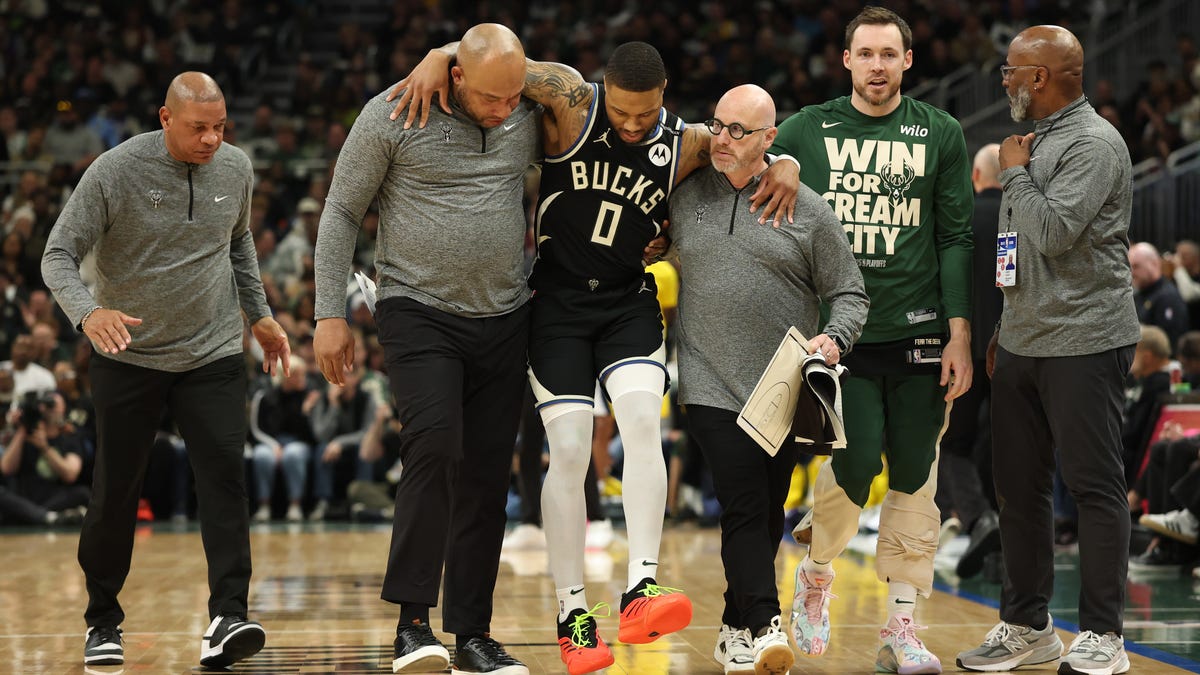 Bucks guard hurt in Game 4 vs. Pacers