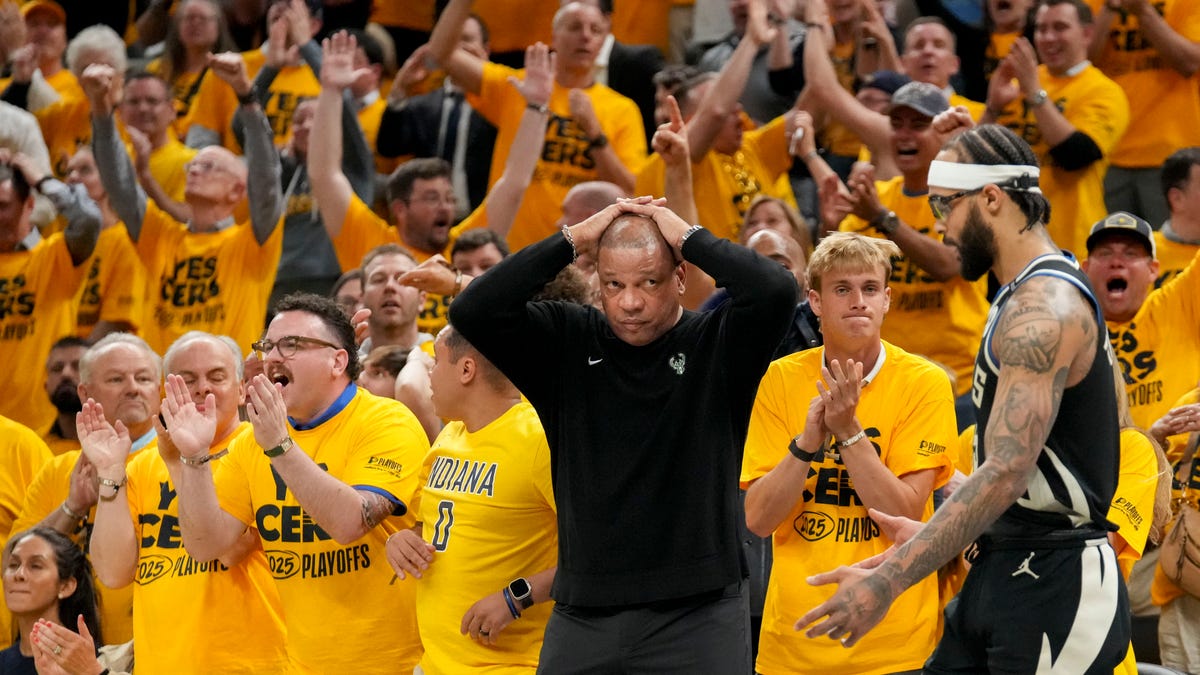 NBA world reacts to Bucks blowing overtime lead to Pacers in playoffs