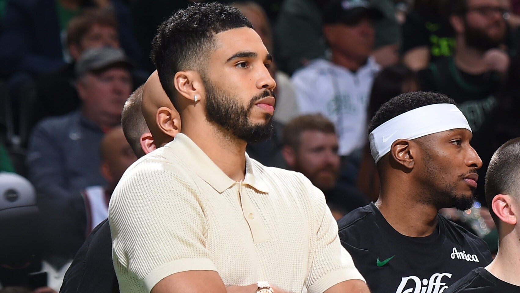 Jayson Tatum misses 1st playoff game of career with bone bruise in right wrist