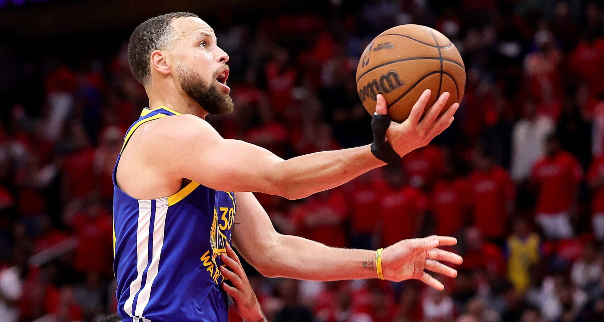 Jayson Tatum misses 1st playoff game of career with bone bruise in right wrist