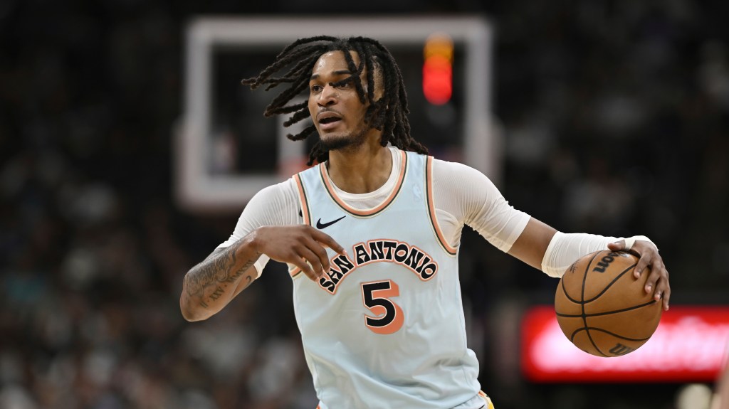 Former UConn guard Stephon Castle named NBA Rookie of the Year