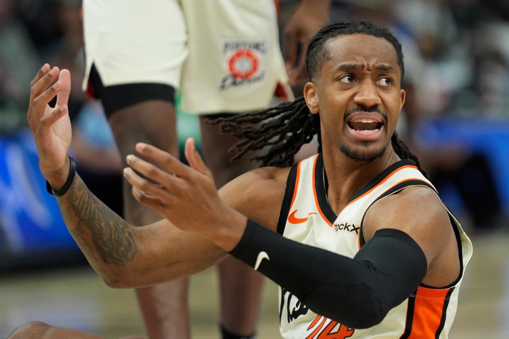 Ex-St. John's star Daniss Jenkins finding his NBA confidence with Pistons