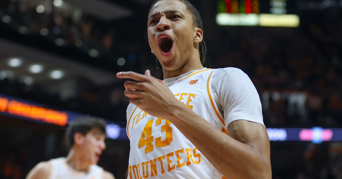 Tennessee assistant Rod Clark talks NBA Draft hype surrounding Cam Carr