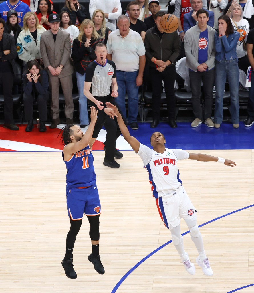 Jalen Brunson hitting the game-winning shot.
